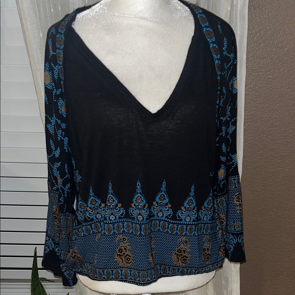Free People bell sleeve top Boho